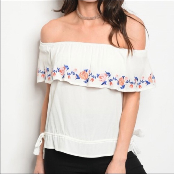 Off the shoulder floral blouse - Picture 2 of 7